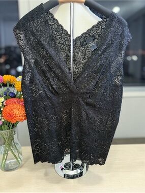 Lane Bryant Black Lace Blouse Size 14/16 V Neck Cap Sleeve Top